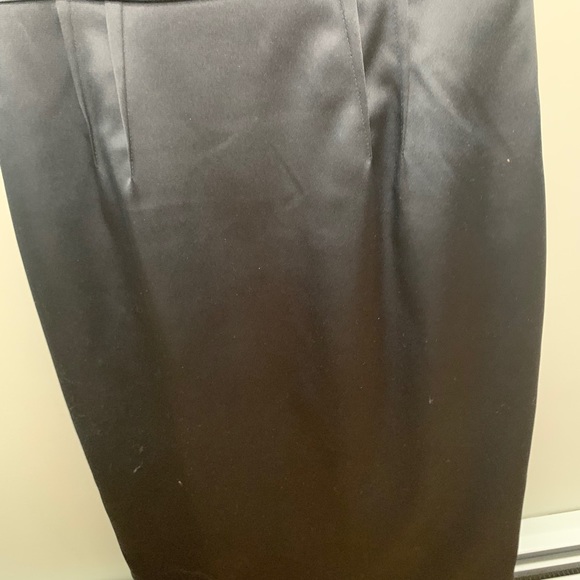 Black Dress - Picture 3 of 8